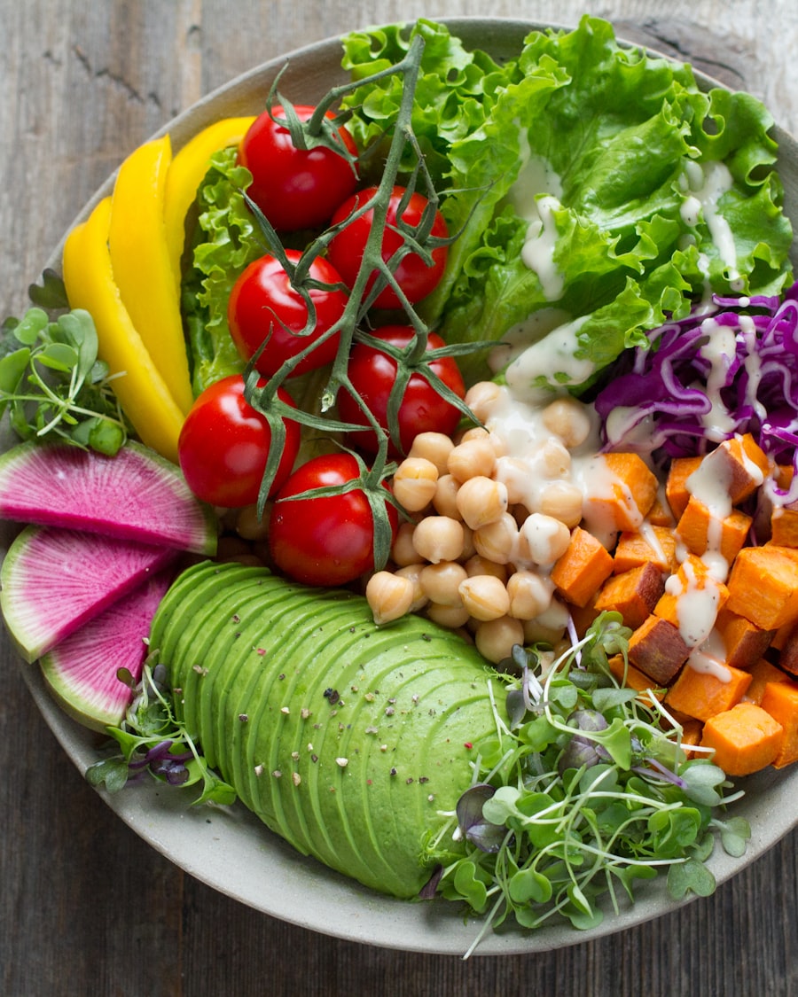 A fresh green salad bowl